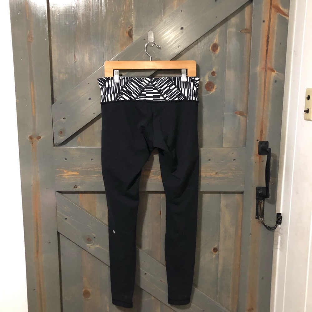 Lululemon Printed Waist Leggings Size 10 - Picture 3 of 6